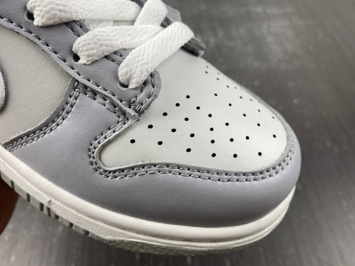 kids dunk shoes