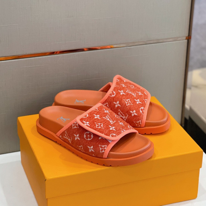 l1vv sandals