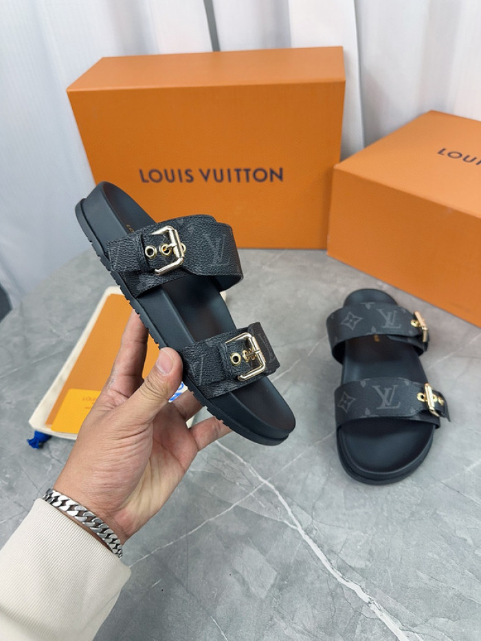 l1vv sandals