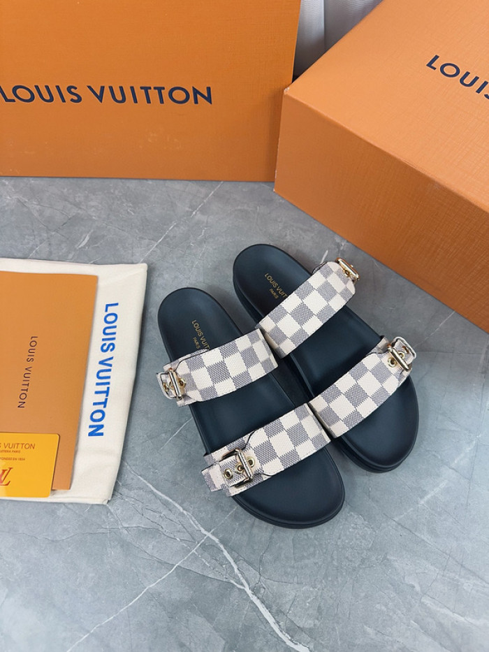 l1vv sandals