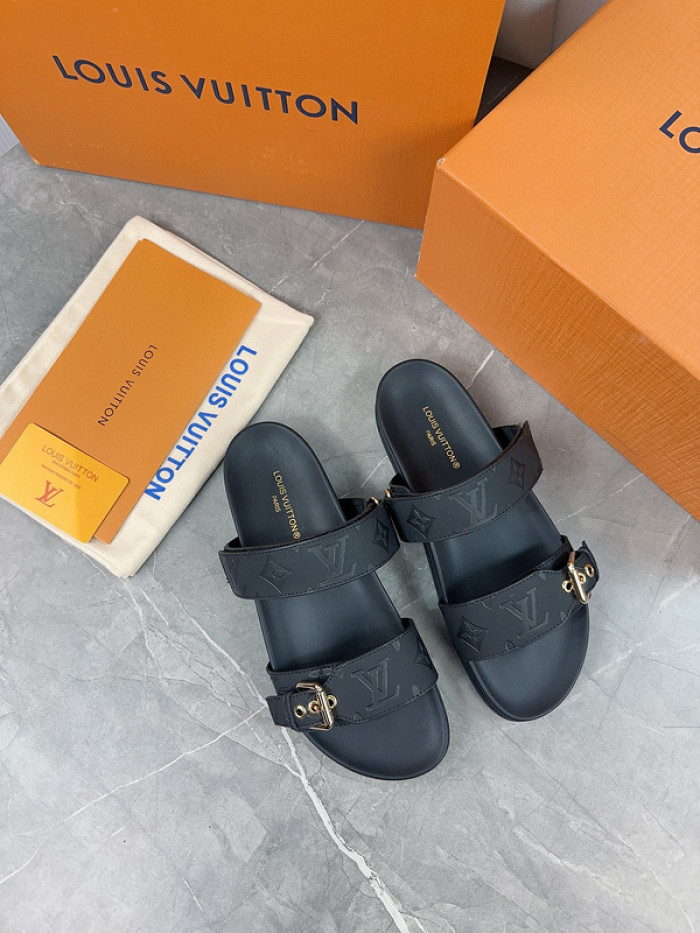 l1vv sandals
