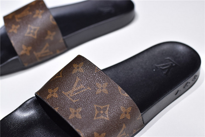 l1vv sandals