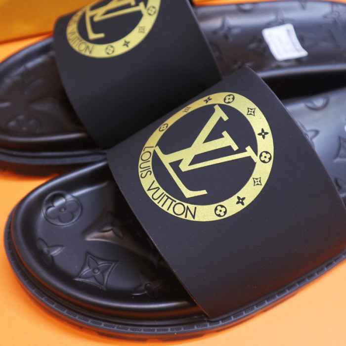 l1vv sandals