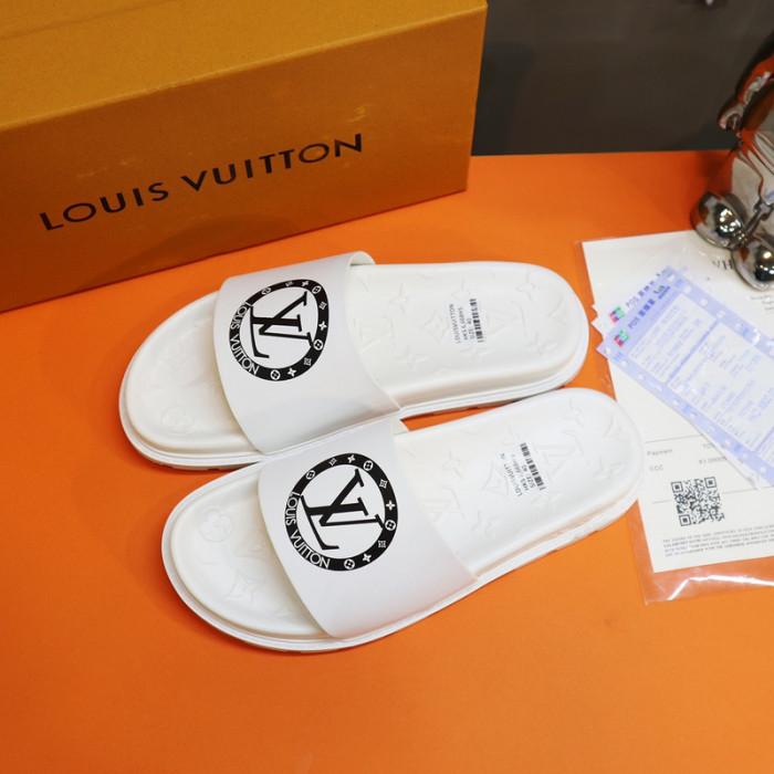 l1vv sandals