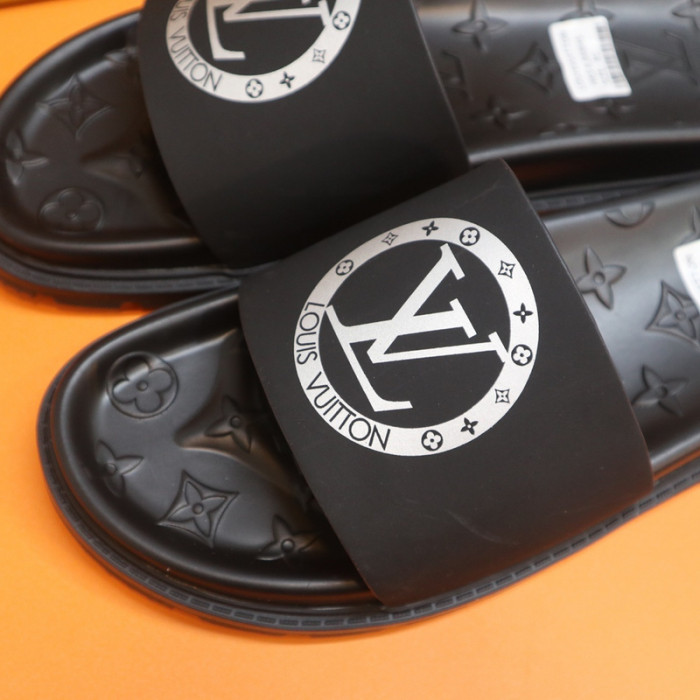 l1vv sandals