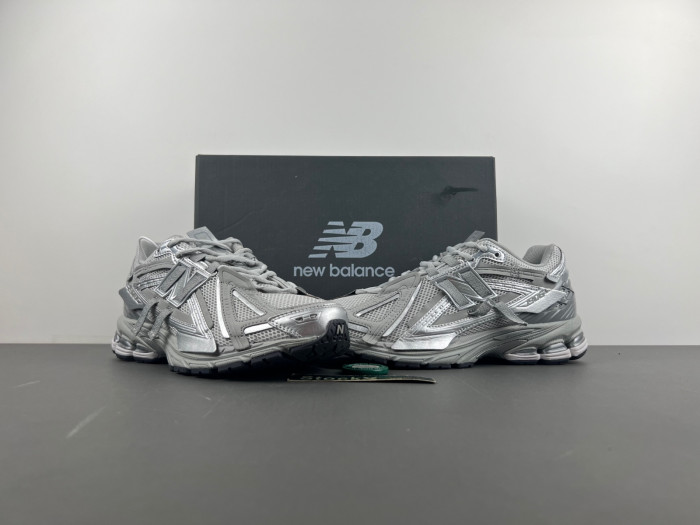 New Balance 1906A