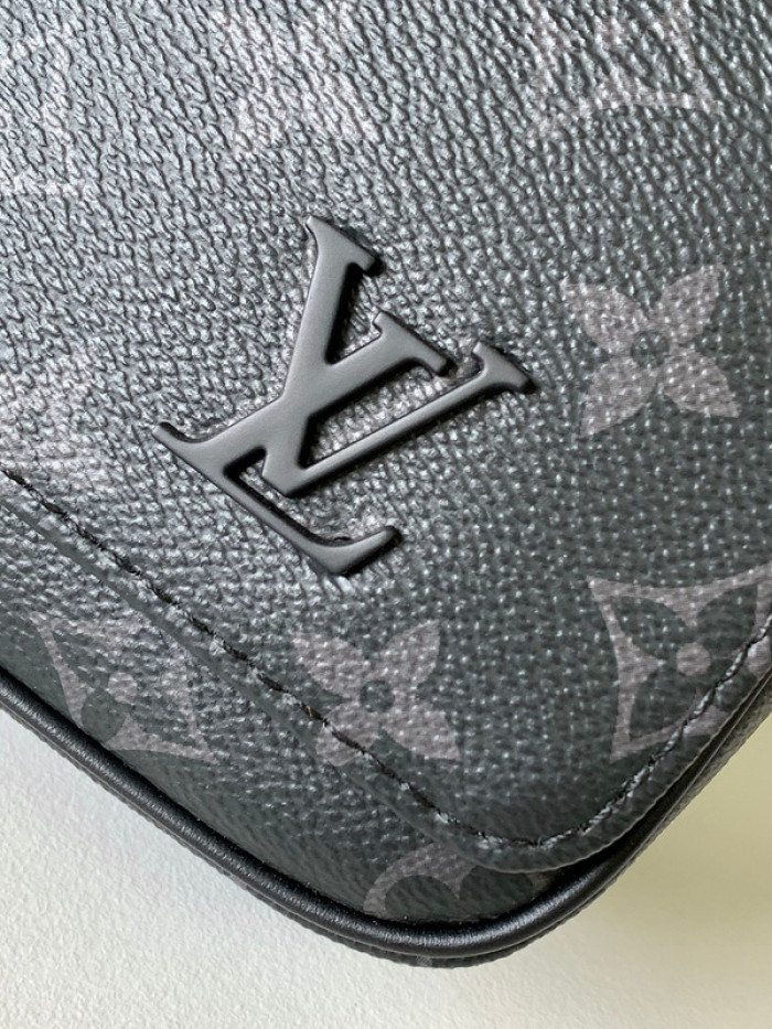 L1VV MESSENGER BAG-25*22*7cm