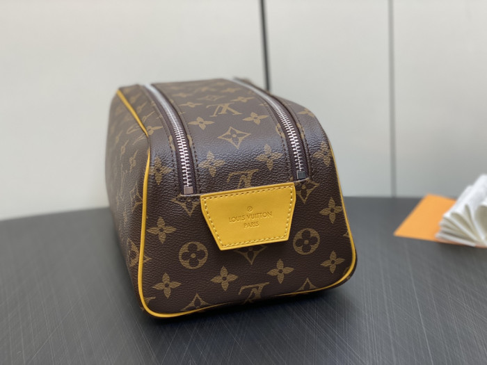 LIVV Dopp kit toilet pouch -28*15*16.5cm