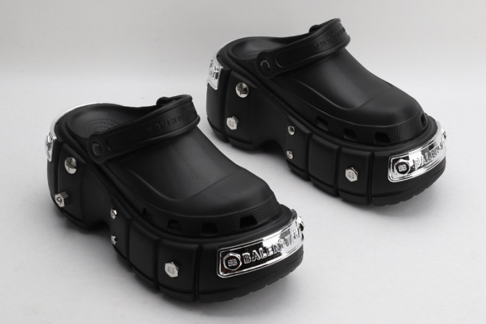balen x crocs hardcrocs slide black-687397 w1s8n 1081