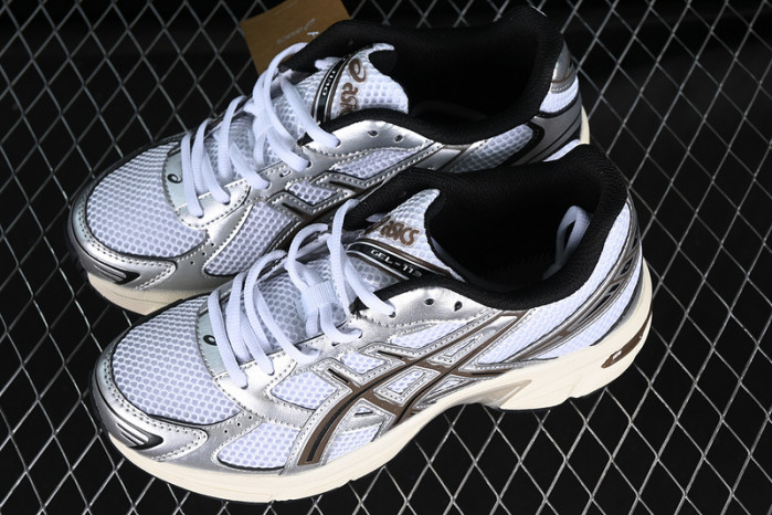 As*ic*s shoes