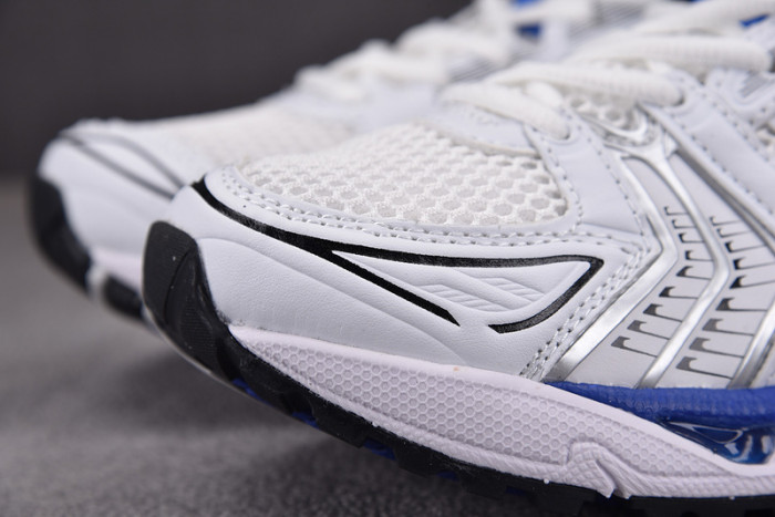 As*ic*s shoes