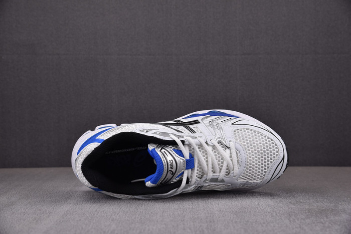 As*ic*s shoes