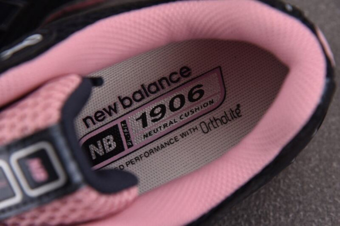 New Balance 1906R Pink Taffy U1906RCU