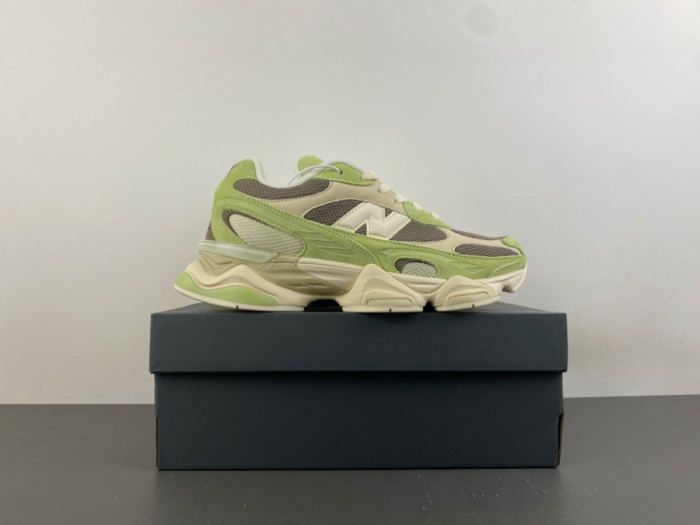New Balance Wmns 9060R 