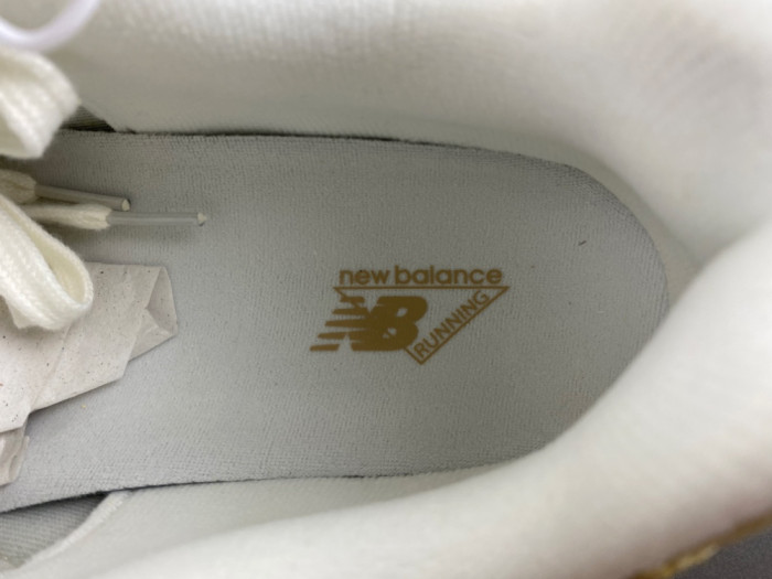 New Balance Wmns 9060R 
